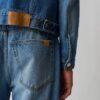 05 Low-Rise-Jeans mit weitem Bein 05 Low-Rise-Jeans mit weitem Bein