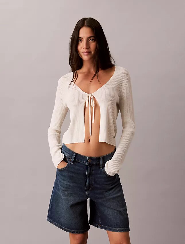 A-Linien-Denim-Jeansshorts mit umgeschlagenem Saum A-Linien-Denim-Jeansshorts mit umgeschlagenem Saum