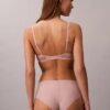 Attraction Leicht gefütterter BH mit perfekter Abdeckung Attraction Leicht gefütterter BH mit perfekter Abdeckung