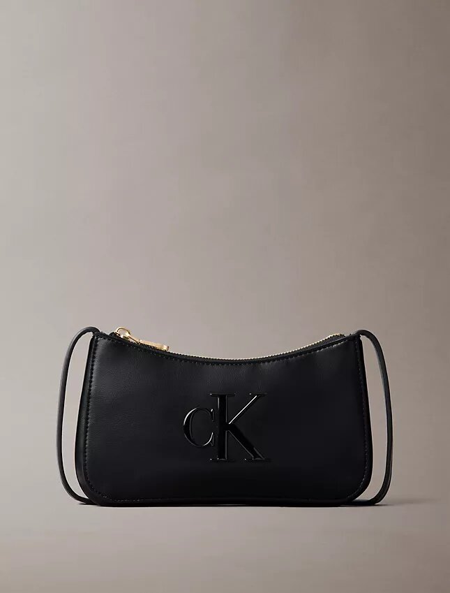 Auffällige Mini-Tasche mit Monogram Auffällige Mini-Tasche mit Monogram
