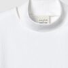 Ausgeschnittenes, schmal geschnittenes T-Shirt mit Rundhalsausschnitt