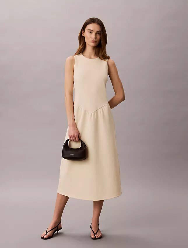 Ausgestelltes Midikleid Ausgestelltes Midikleid