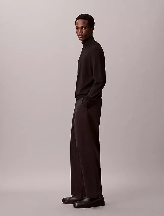 Baggy-Chino-Hose aus Cotton Stretch-Twill Baggy-Chino-Hose aus Cotton Stretch-Twill