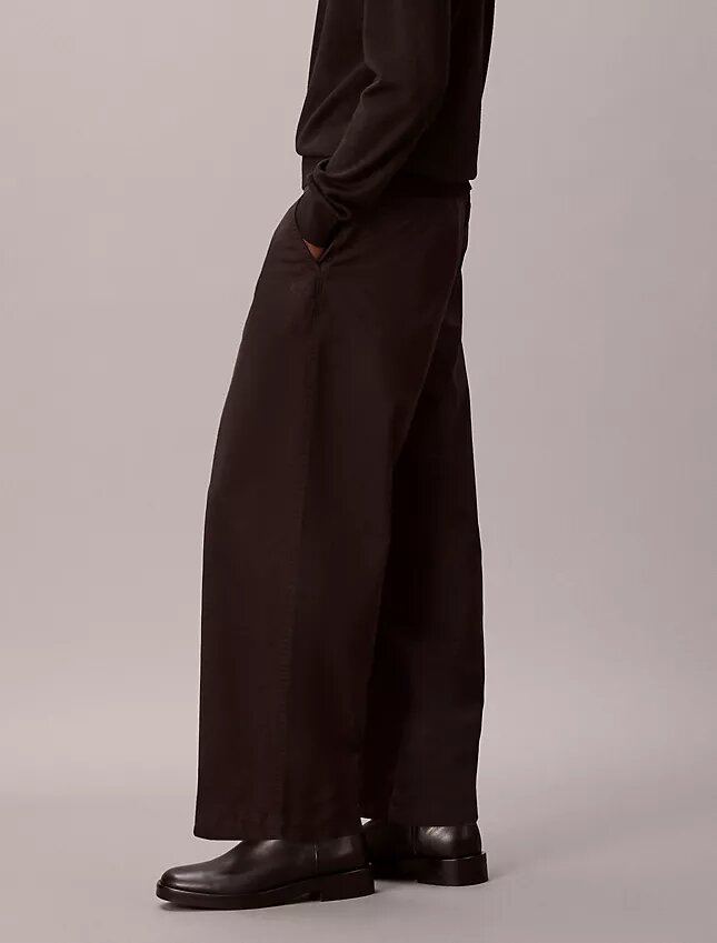Baggy-Chino-Hose aus Cotton Stretch-Twill Baggy-Chino-Hose aus Cotton Stretch-Twill