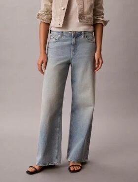 Baggy-Jeans mit niedrigem Bund und Logo