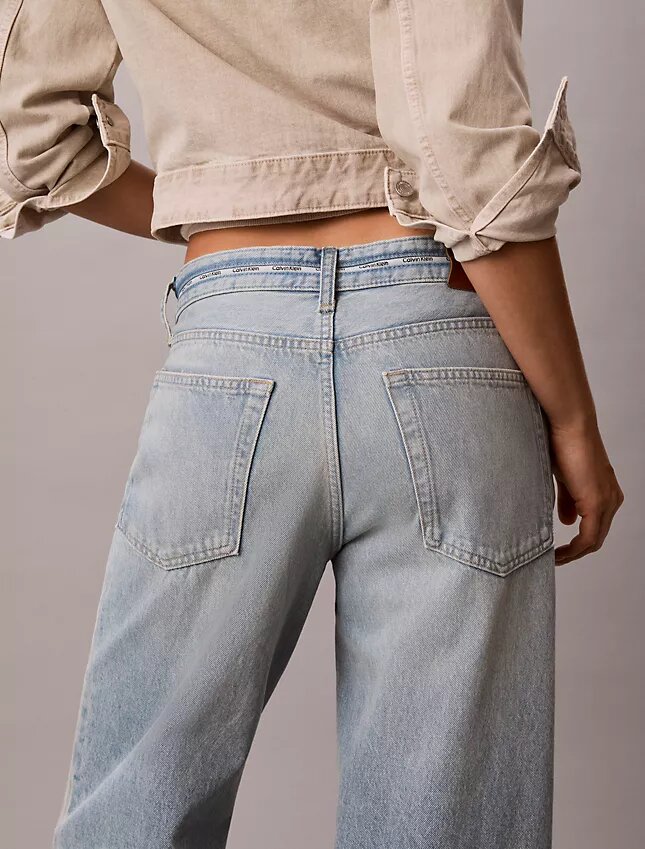 Baggy-Jeans mit niedrigem Bund und Logo Baggy-Jeans mit niedrigem Bund und Logo