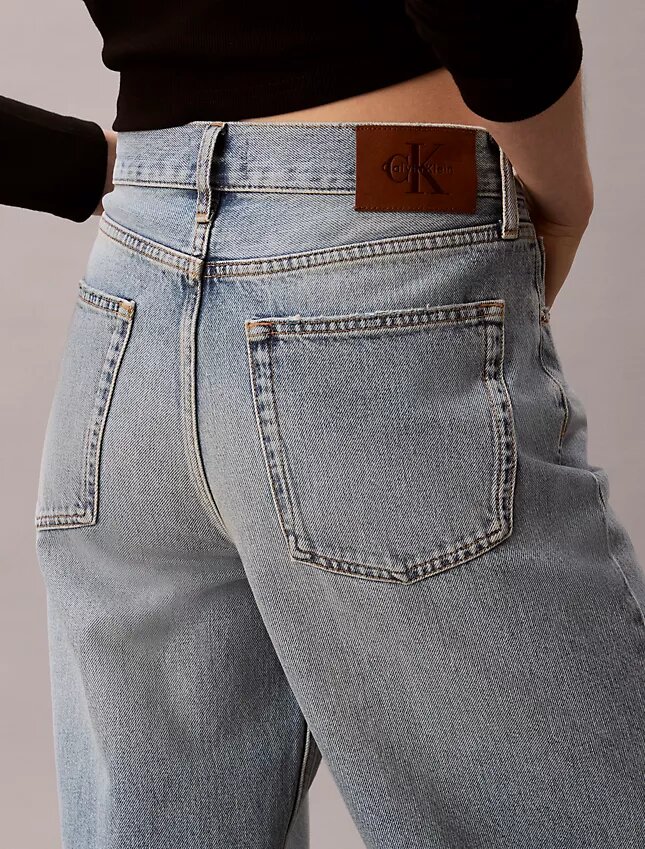 Baggy-Jeans mit niedriger Leibhöhe Baggy-Jeans mit niedriger Leibhöhe
