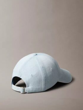 Baseballkappe aus gewaschenem Denim mit gesticktem Logo