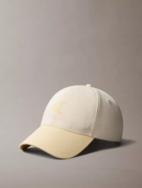 Baseballkappe mit kontrastierendem gesticktem Logo