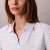 Baumwoll-Polo-Shirt mit konturierten Rippbündchen Baumwoll-Polo-Shirt mit konturierten Rippbündchen