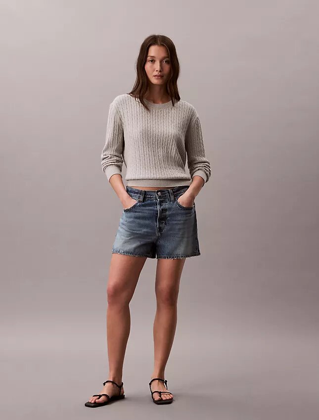 Baumwollpullover mit Zopfmuster Baumwollpullover mit Zopfmuster