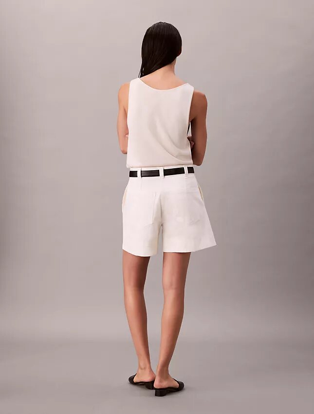 Bermudashorts aus Cotton Stretch-Twill mit Falten Bermudashorts aus Cotton Stretch-Twill mit Falten