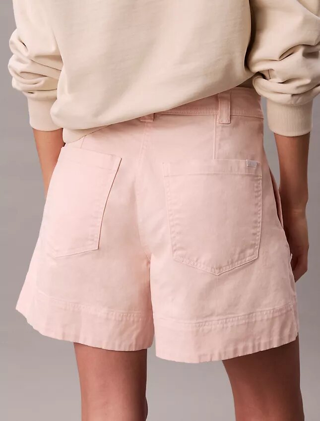Bermudashorts aus Cotton Stretch-Twill mit Falten Bermudashorts aus Cotton Stretch-Twill mit Falten