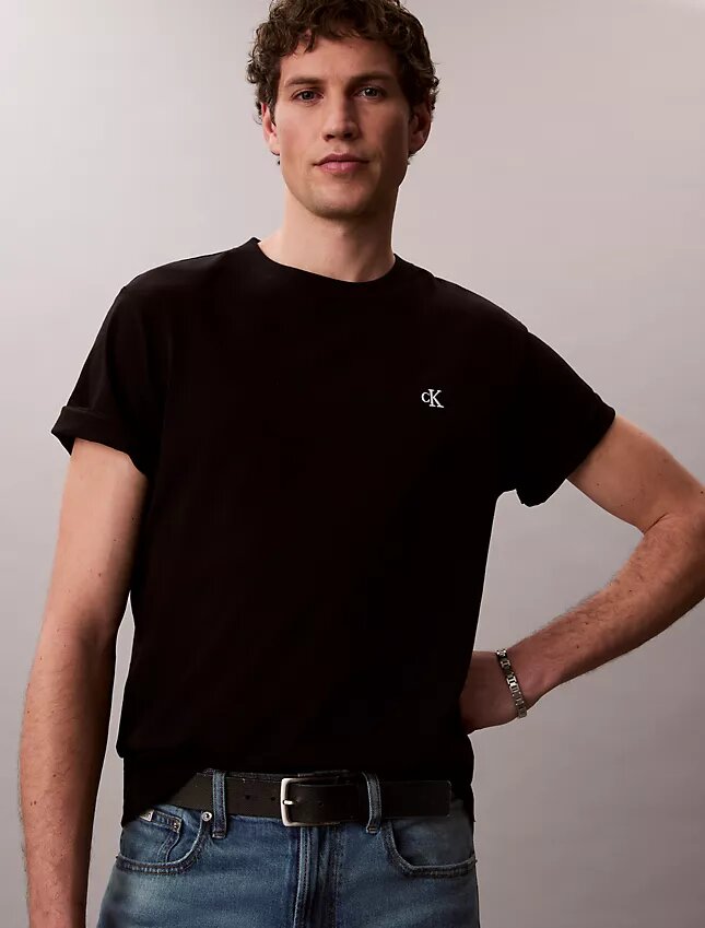Besticktes Monogram-T-Shirt in lockerer Passform Besticktes Monogram-T-Shirt in lockerer Passform