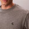 Besticktes Monogram-T-Shirt in lockerer Passform Besticktes Monogram-T-Shirt in lockerer Passform