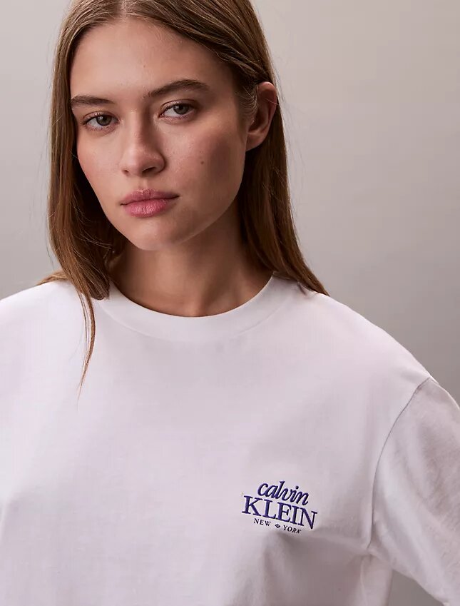 Boxy-T-Shirt mit gesticktem Logo Boxy-T-Shirt mit gesticktem Logo