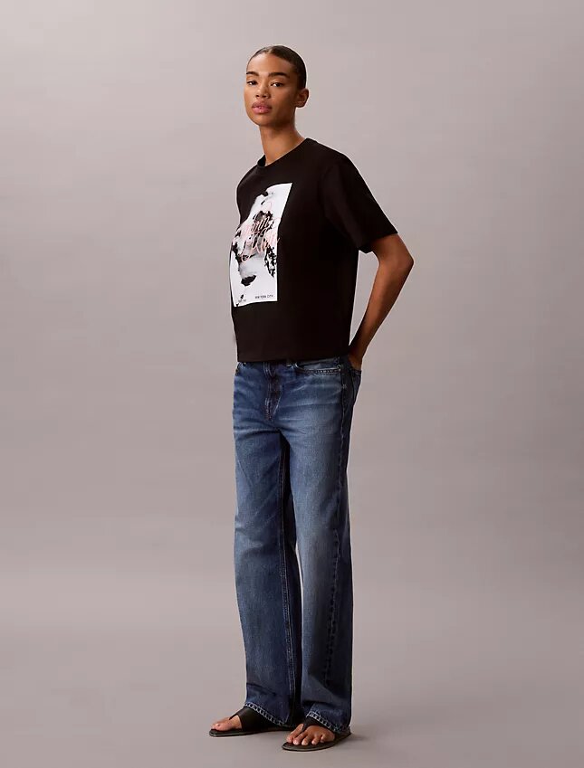 Boxy-T-Shirt mit verwaschenem Schriftzug-Logo Boxy-T-Shirt mit verwaschenem Schriftzug-Logo