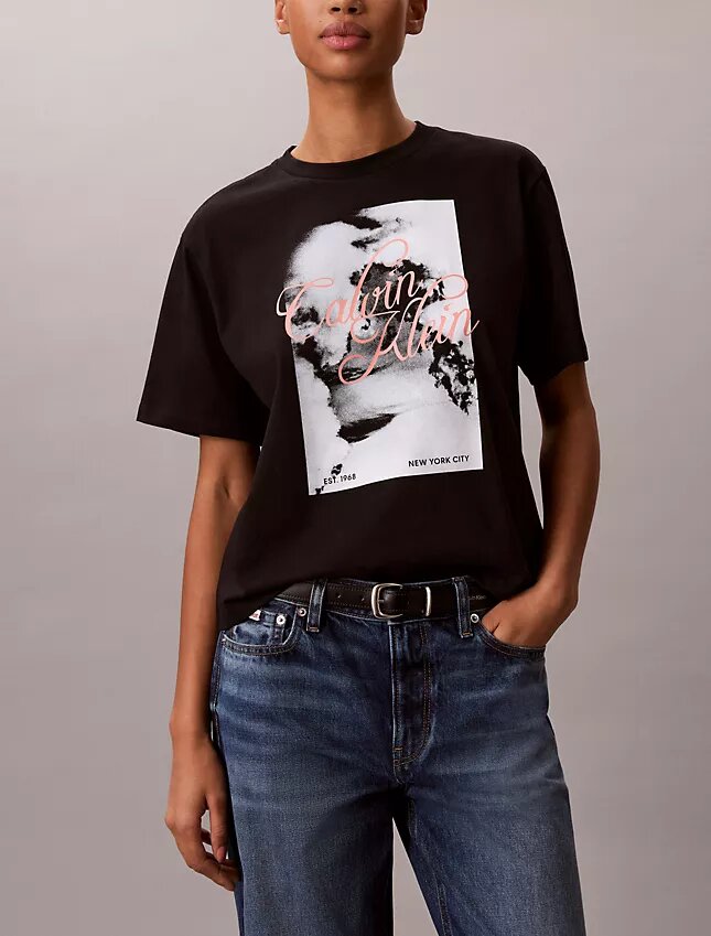 Boxy-T-Shirt mit verwaschenem Schriftzug-Logo Boxy-T-Shirt mit verwaschenem Schriftzug-Logo