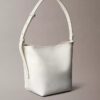 Bucket Bag mit durchgehendem Emblem-Logo und Beutel