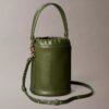 Bucket Bag mit Kieselstruktur Bucket Bag mit Kieselstruktur