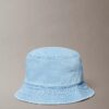 Bucket Hat aus gewaschenem Denim mit gesticktem Logo Bucket Hat aus gewaschenem Denim mit gesticktem Logo