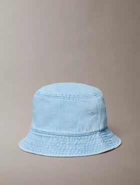 Bucket Hat aus gewaschenem Denim mit gesticktem Logo Bucket Hat aus gewaschenem Denim mit gesticktem Logo