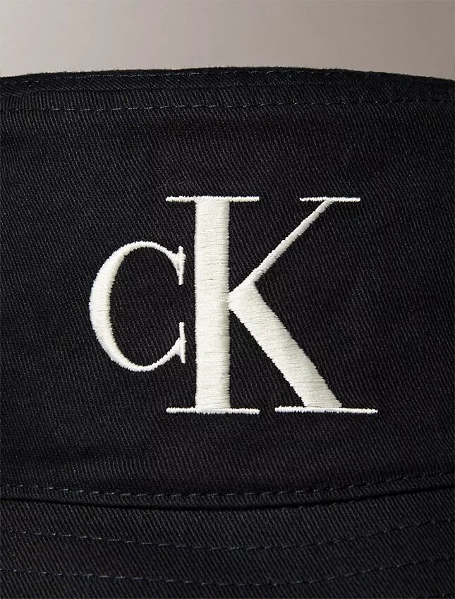 Bucket-Hut aus Twill mit gesticktem Monogram Bucket-Hut aus Twill mit gesticktem Monogram
