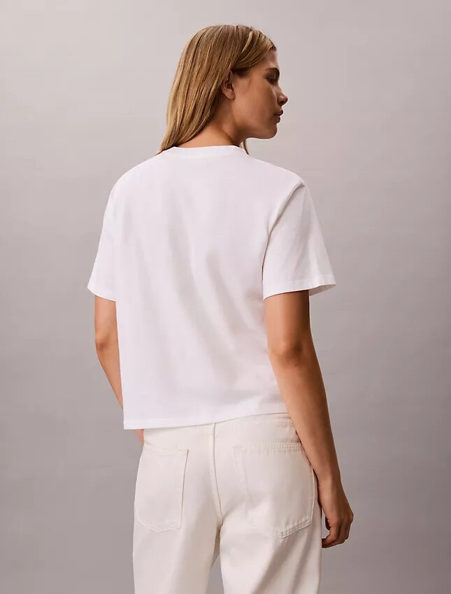 Calvin Klein Logo-Grafik-T-Shirt in Boxy-Passform Calvin Klein Logo-Grafik-T-Shirt in Boxy-Passform