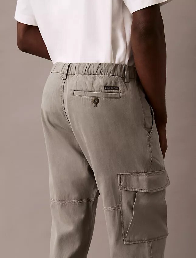 Cargo-Hose aus Lyocell-Mischung, gewaschen, mit geradem Bein Cargo-Hose aus Lyocell-Mischung, gewaschen, mit geradem Bein