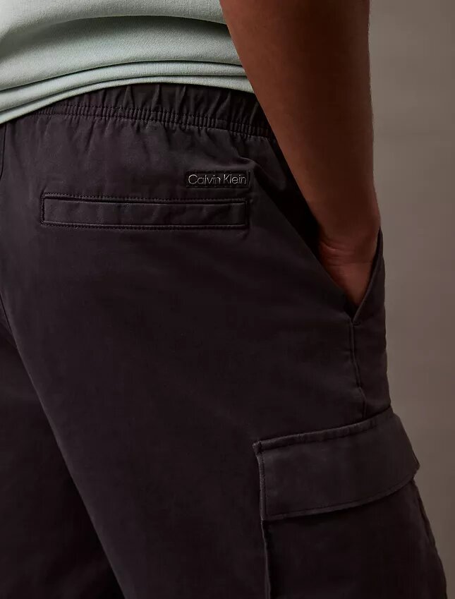 Cargo-Shorts zum Hineinschlüpfen Cargo-Shorts zum Hineinschlüpfen