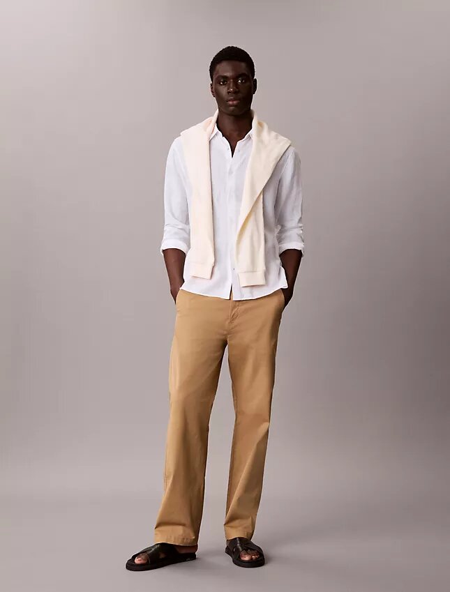 Chino-Hose aus Cotton Stretch 90S Straight mit geradem Bein Chino-Hose aus Cotton Stretch 90S Straight mit geradem Bein