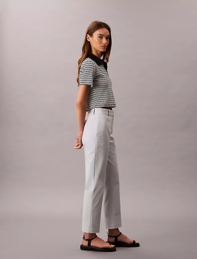 Chino-Hose aus Cotton Stretch mit geradem Schnitt Chino-Hose aus Cotton Stretch mit geradem Schnitt