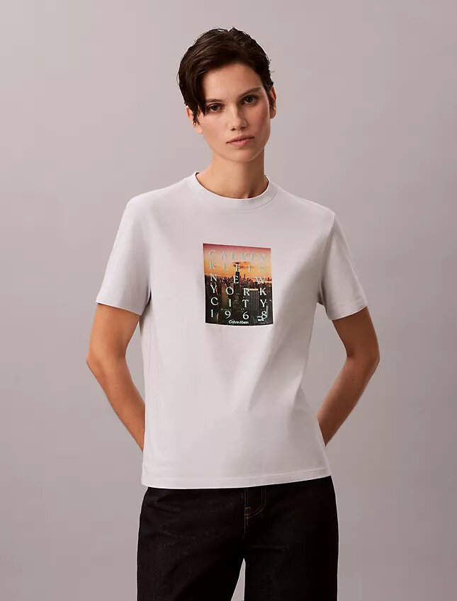 City Sunset Logo Grafik Classic T-Shirt City Sunset Logo Grafik Classic T-Shirt