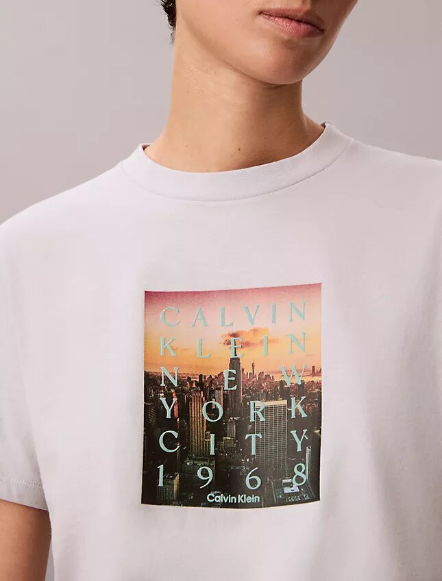City Sunset Logo Grafik Classic T-Shirt City Sunset Logo Grafik Classic T-Shirt