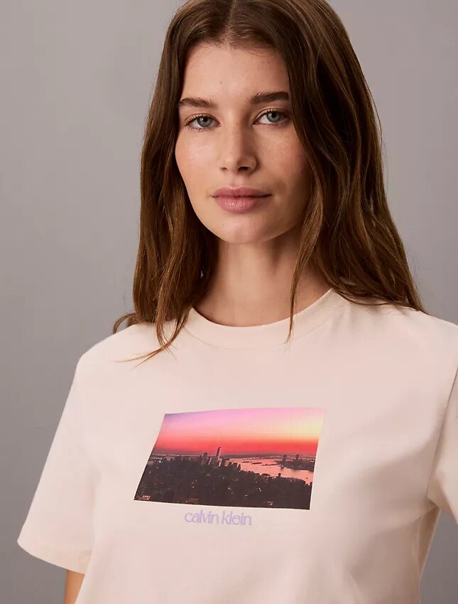 City Sunset Logo-Grafik Klassisches T-Shirt City Sunset Logo-Grafik Klassisches T-Shirt