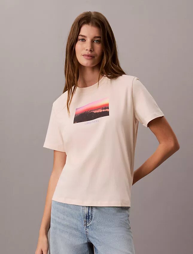 City Sunset Logo-Grafik Klassisches T-Shirt City Sunset Logo-Grafik Klassisches T-Shirt