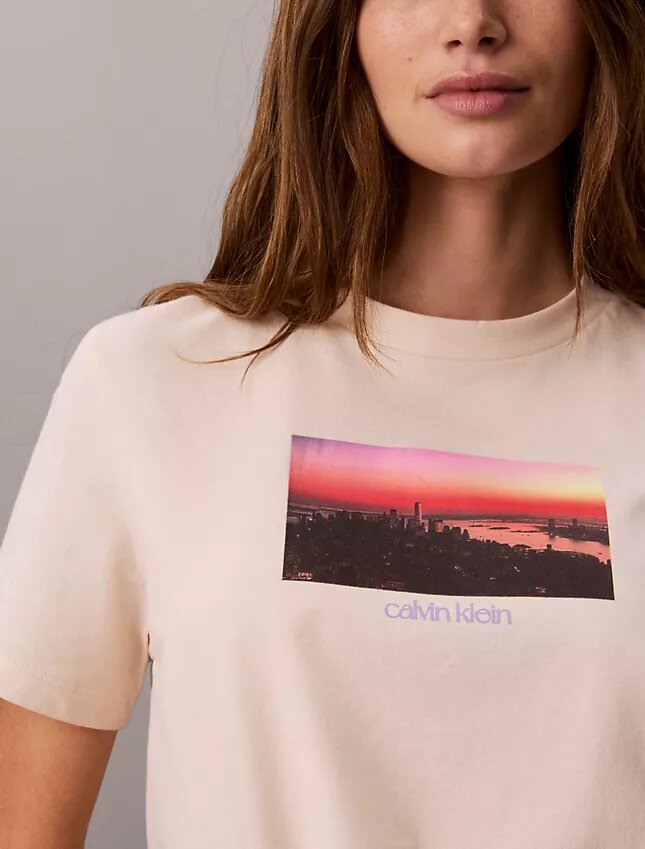 City Sunset Logo-Grafik Klassisches T-Shirt City Sunset Logo-Grafik Klassisches T-Shirt