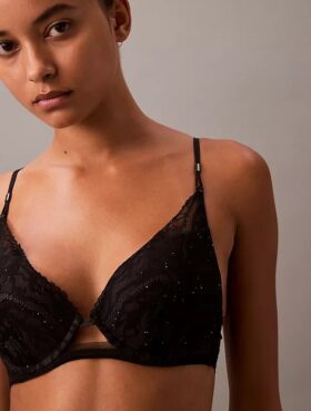 CK Black Push-Up-Plunge-BH mit floraler Spitze CK Black Push-Up-Plunge-BH mit floraler Spitze