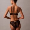 CK Black Push-Up-Plunge-BH mit floraler Spitze