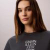 CK Ny T-Shirt mit Fotodruck und geradem Schnitt CK Ny T-Shirt mit Fotodruck und geradem Schnitt