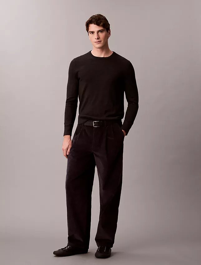 Cordhose mit Falten und weitem Bein Cordhose mit Falten und weitem Bein