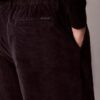 Cordhose mit Falten und weitem Bein Cordhose mit Falten und weitem Bein