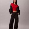 Crop-T-Shirt mit Neujahrs-Emblem Crop-T-Shirt mit Neujahrs-Emblem