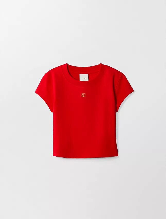 Crop-T-Shirt mit Neujahrs-Emblem Crop-T-Shirt mit Neujahrs-Emblem