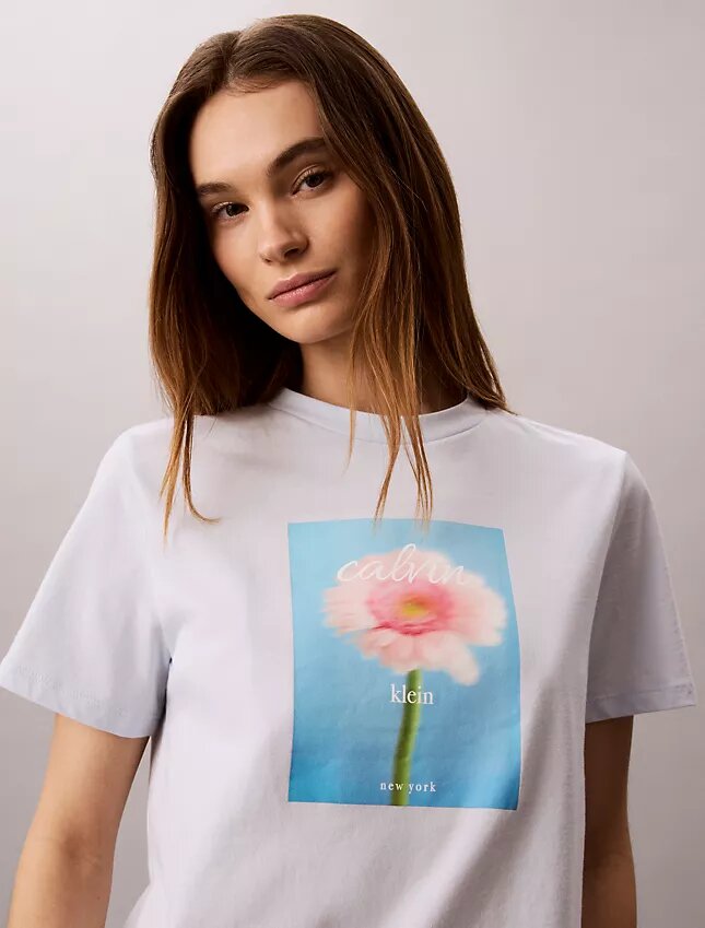Daisy-Grafik Klassisches T-Shirt Daisy-Grafik Klassisches T-Shirt
