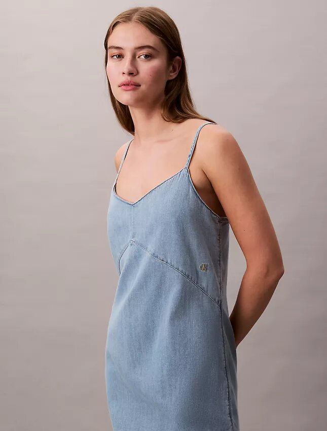 Denim-Minikleid mit Trägern Denim-Minikleid mit Trägern