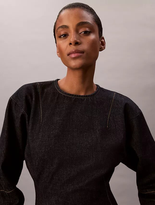 Denim-Minikleid mit vorgeformten Ärmeln Denim-Minikleid mit vorgeformten Ärmeln