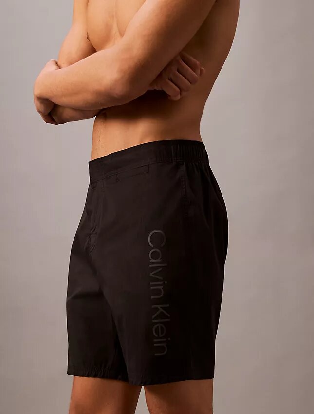 Einfarbige 7″-Badeshorts Einfarbige 7″-Badeshorts
