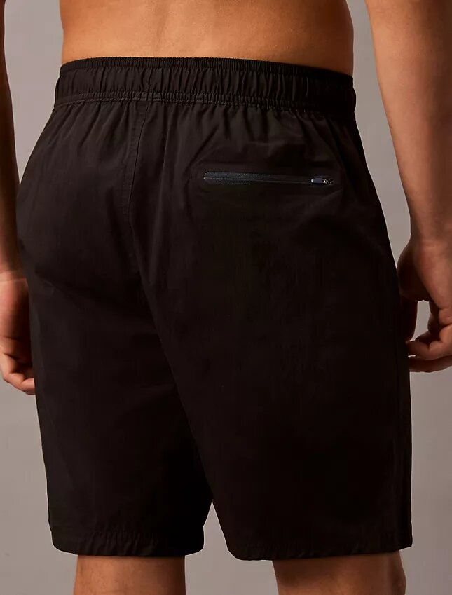 Einfarbige 7″-Badeshorts Einfarbige 7″-Badeshorts