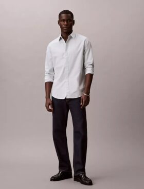 Einfarbiges klassisches Oxford-Hemd mit Button-Down-Kragen